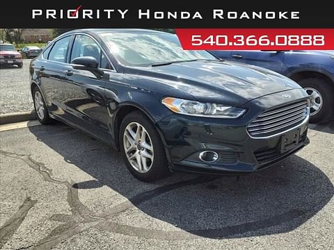 1 image of 2014 Ford Fusion SE
