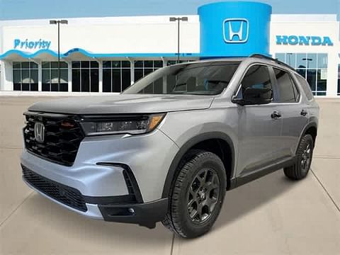 1 image of 2025 Honda Pilot TrailSport