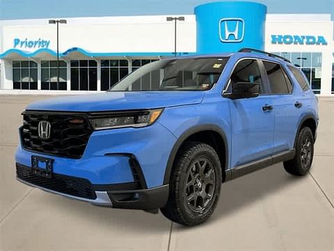 1 image of 2025 Honda Pilot TrailSport